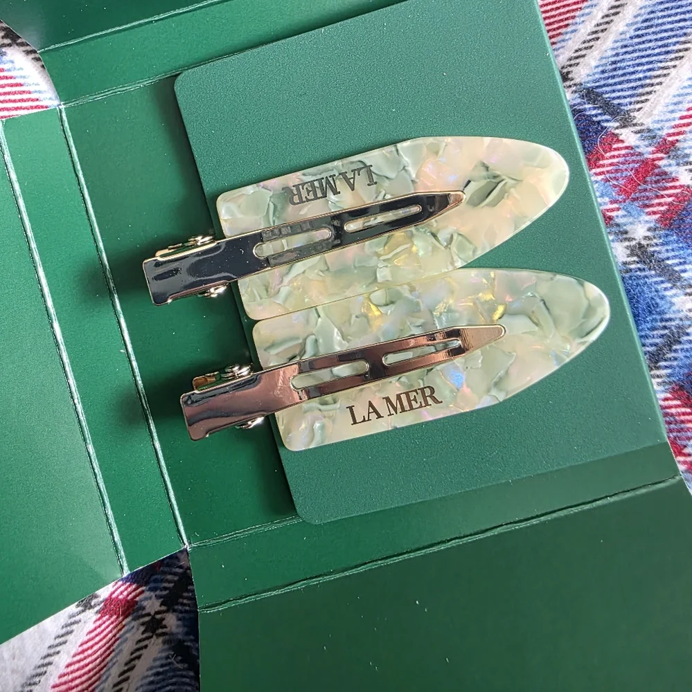 La Mer | Accessories | La Mer Hair Clips Set | Poshmark